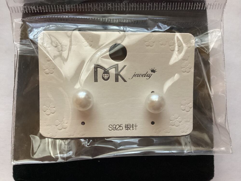 4225 NIP S925 MK Goldtone Jewelry Faux Pearls Studs Earrings